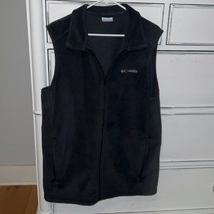 Mens Black Columbia Fleece vest